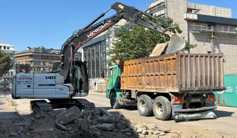 HİZMET ÇALIŞMALARI HIZ KESMEDEN DEVAM EDİYOR