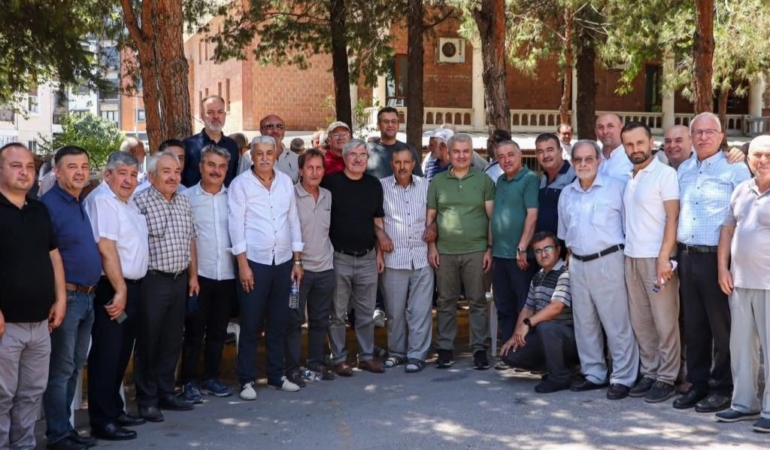 MEZUNLAR YILLAR SONRA YENİDEN BULUŞTU