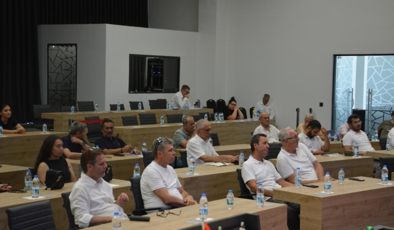 İŞ DÜNYASI DEPREME KARŞI GÜÇLENİYOR