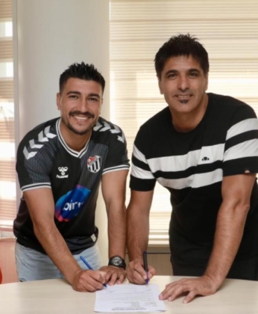 15713591961755081385