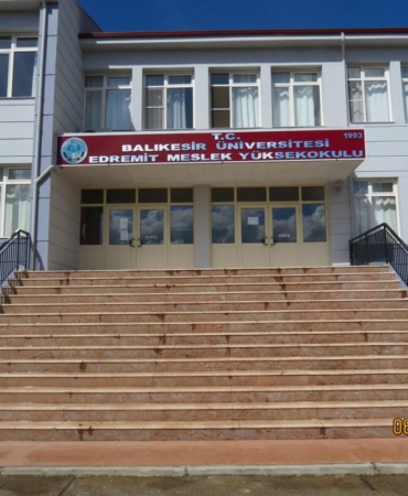 483597938_2062040700876167_8263952488948585339_n