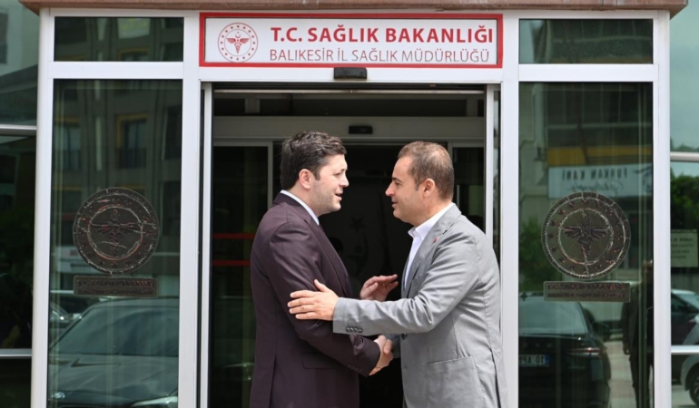 BAŞKAN AKIN’DAN MÜDÜR ÇAVDAR’A ZİYARET