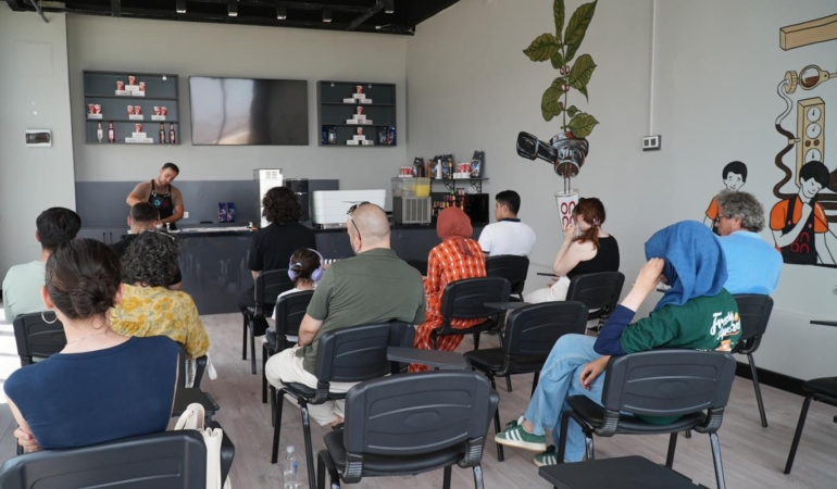 KAHVE YAPIMININ İNCELİKLERİ BU KURSTA ÖĞRENİLECEK