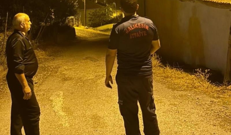 SINDIRGI’DA 3.9 BÜYÜKLÜĞÜNDE DEPREM