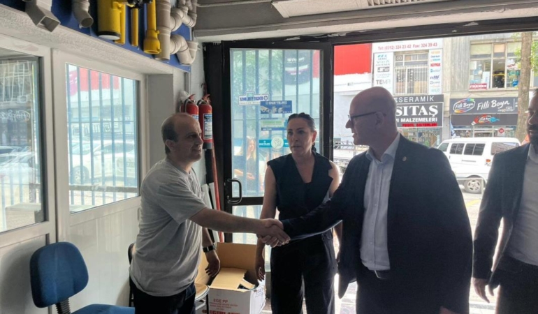 “CHP GERÇEKTEN VATANDAŞIN YANINDA”