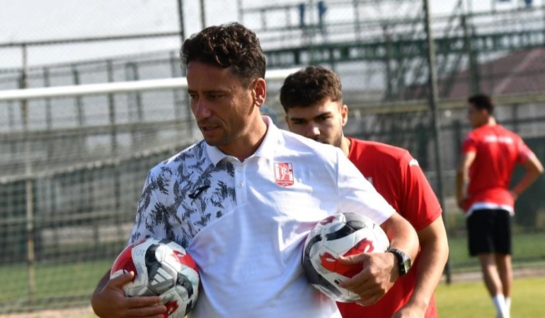 BALIKESİRSPOR AFYON KAMPINDA SEZONU AÇTI