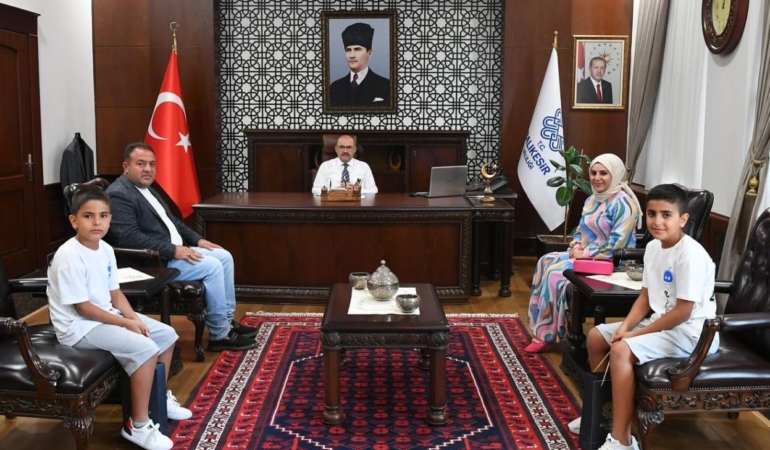 MAHALLE TALEPLERİ VALİ USTAOĞLU’NA İLETİLDİ