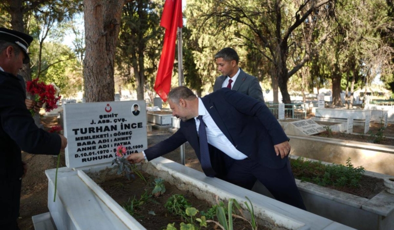 GÖMEÇ’TE ZAFER ŞÖLENİ