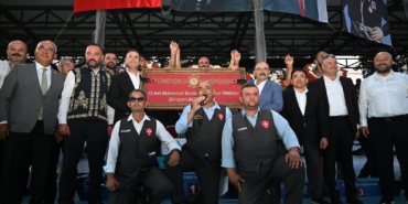 65. Geleneksel Kurtdereli Mehmet Pehlivan Yağlı Güreşleri’nin Başpehlivanı Orhan Okulu (8)