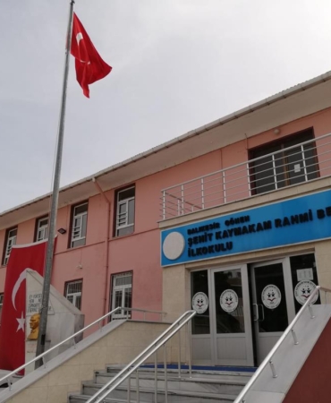 99420353_1702000779937912_524318629559271424_n