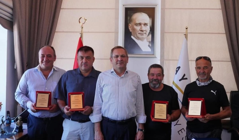 “AYVALIK’I HEP BİRLİKTE TEMİZ TUTACAĞIZ”