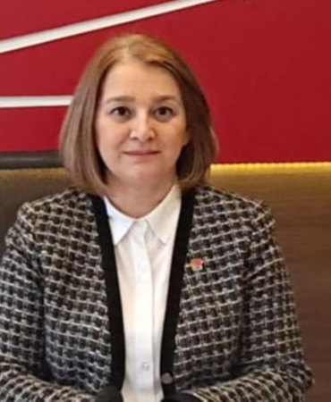 CHP Balıkesir İl Kadın Kolları Başkanı Ayşe Pınar Yahşi