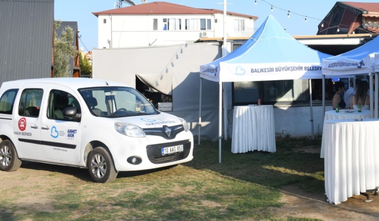 a0694d8e-b8b2-4b52-b0ce-7b2829bdcc8b