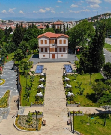 o_1hb32gjaq11nkoh01ki3n2u1stg13