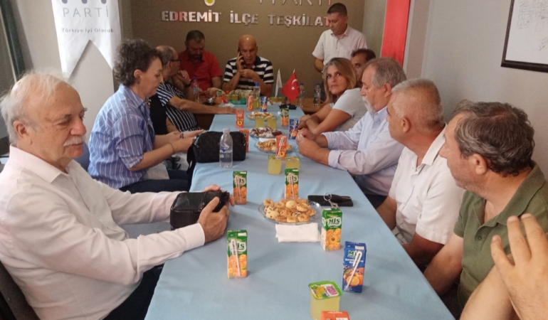 İYİ PARTİ HEYETİ EDREMİT VE HAVRAN’DA SAHAYA İNDİ