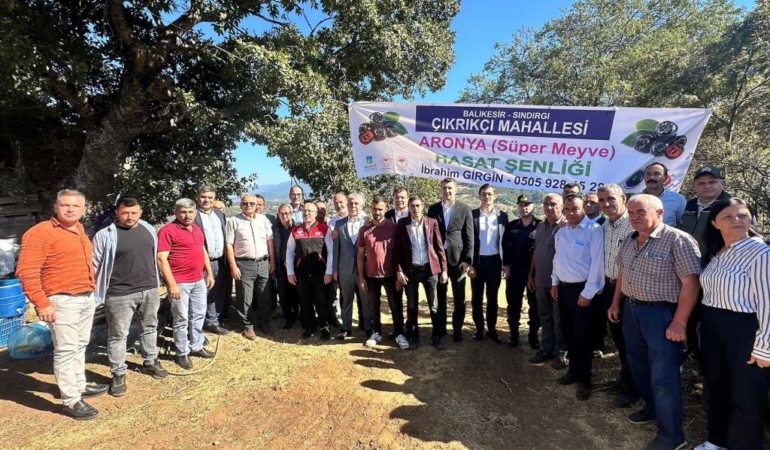 SINDIRGI’DA ARONYA HASAT ŞENLİĞİ COŞKUYLA KUTLANDI