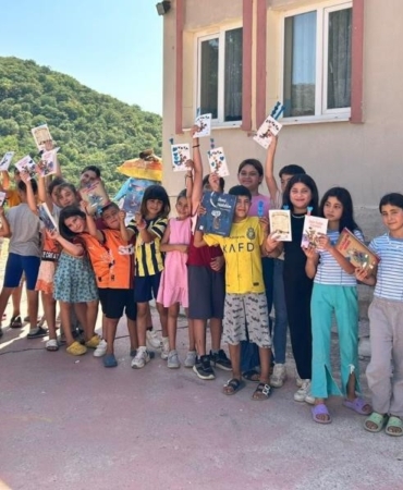 5b2b6957-e7c3-4450-9d28-6279b4169f27