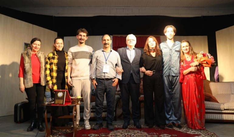 Burhaniye Belediyesi Kent Tiyatrosundan çağrı