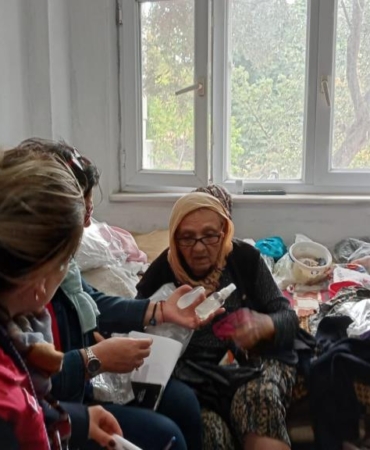 KIZILAY'DAN BALIKESİR'E BAKIM DESTEĞİ GÖNÜLLÜLER EĞİTİMDE (5)