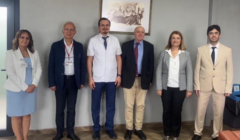 TIP FAKÜLTESİ İLK YAN DAL MEZUNLARINI VERDİ