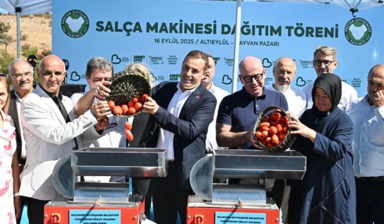 200 ADET SALÇA MAKİNESİ DAĞITILDI