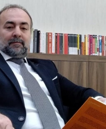 balikesir_buyuksehir_belediye_baskanvekili_mehmet_birol_sahin_den_siyaset_dersi_h110458_33382