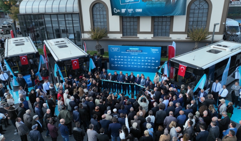 AKIN: “YOLLARI DEĞİL, GÖNÜLLERİ DE BİRBİRİNE BAĞLADIK”