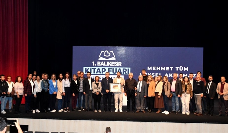 1.BALIKESİR KİTAP FUARI FİNAL VERDİ