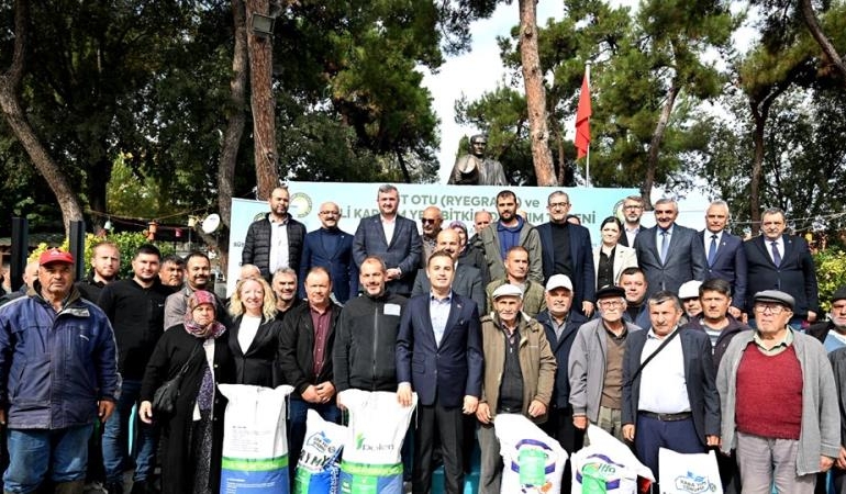 Büyükşehirin çiftçiye desteği sürüyor