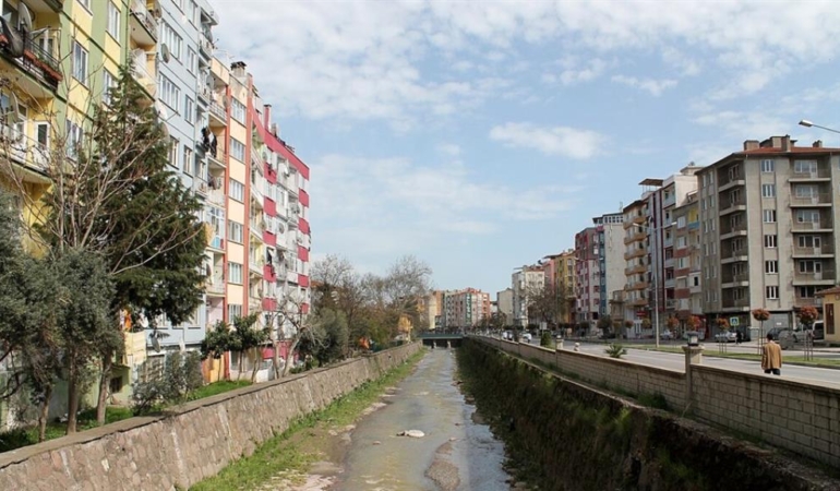 “İCRAAT YOK AMA ALGI ÇOK”