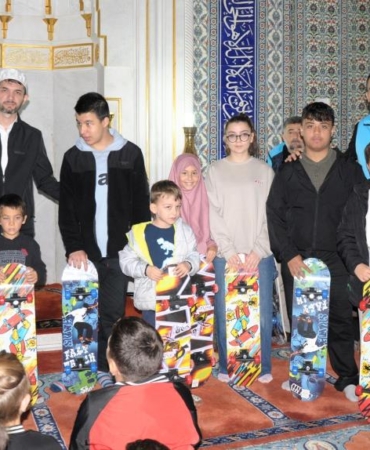 557352315_1126960976224514_2820144305744546242_n