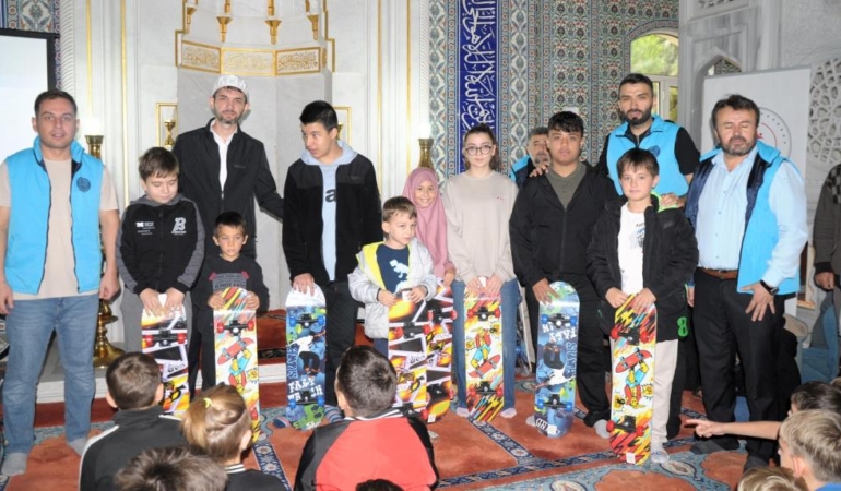 BALIKESİR’DE MİNİKLERE MANEVİ EĞİTİM