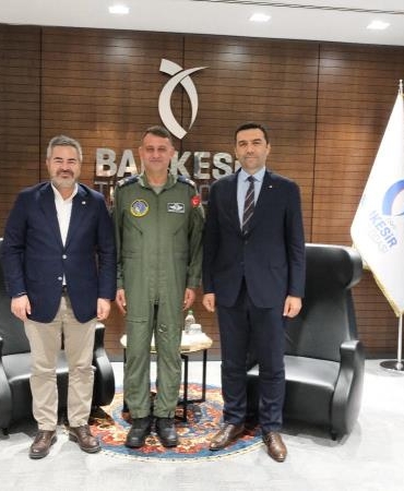 560906683_1238566214976828_645403264575666812_n