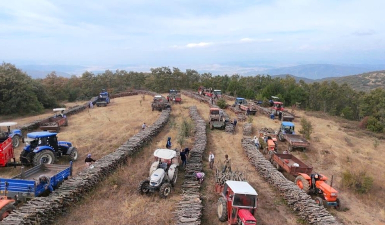 BALIKESİR OBM’DEN KÖYLÜLERE DESTEK