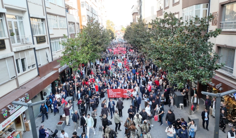 buyuksehirden_dunya_balikesirliler_gununde_muhtesem_kortej_8