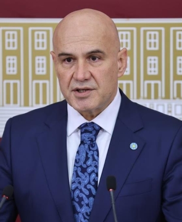 ++ 7 TURHAN ÇÖMEZ_1_16x9