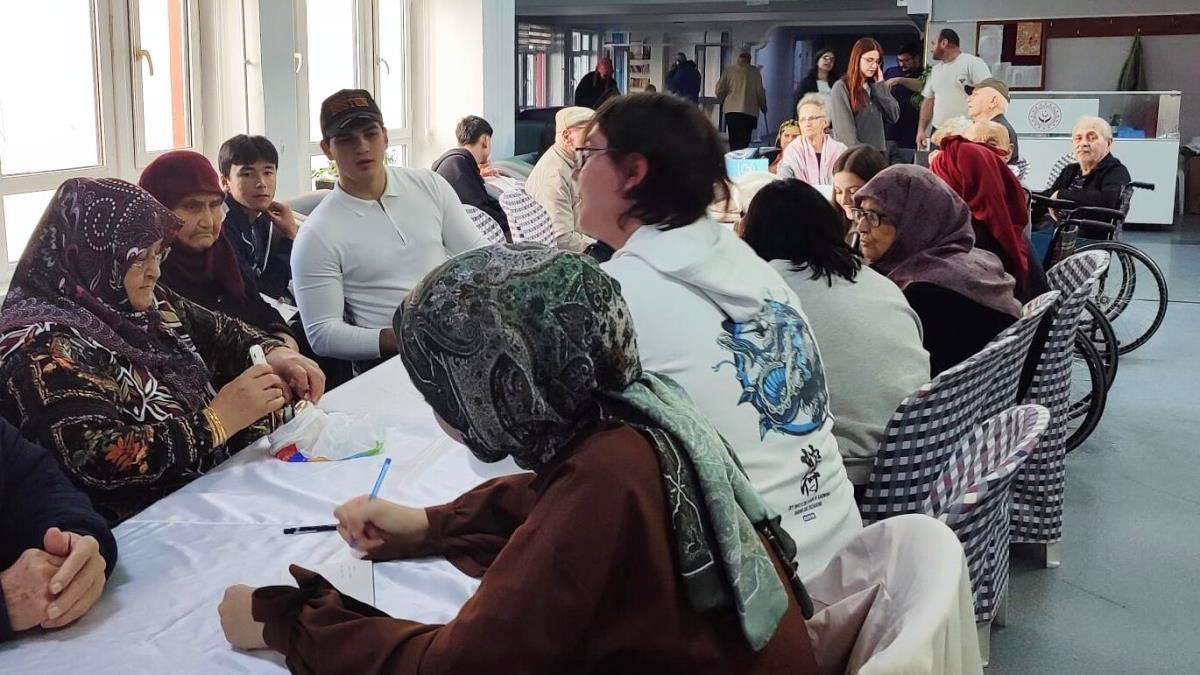 BAÜN hemşirelik bölümü huzurevinde anlamlı etkinlik düzenledi