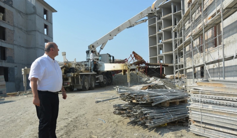 BİGADİÇ’TE SOSYAL KONUT HAMLESİ