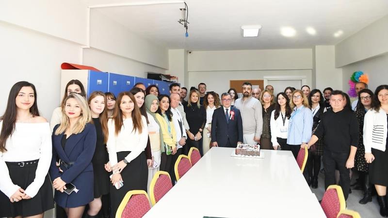 ALTIEYLÜL’DE ÖĞRETMENLER GÜNÜ ETKİNLİKLERİ