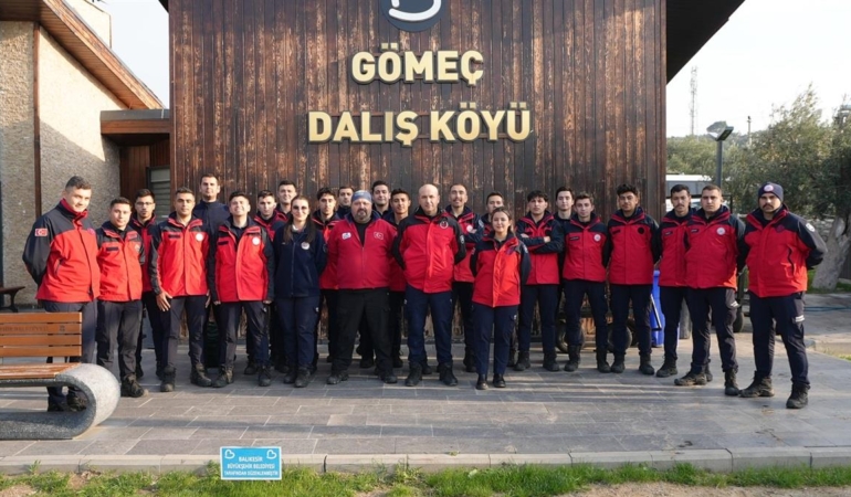 İTFAİYE ERLERİ EĞİTİM İLE DONANIMLARINI ARTTIRIYOR