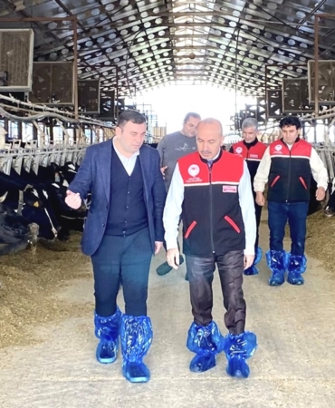 SAĞLIKLI SÜRÜLER İÇİN RAPEL AŞILAMA ÇALIŞMALARI HIZ KAZANDI (4)