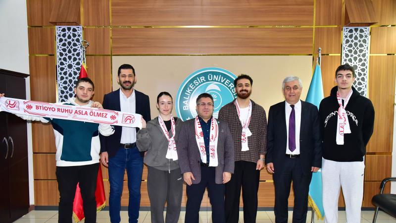 ++ Turizm Fakültesinden Rektör Oğurlu’ya 50. Yıl Teşekkürü_ Basın Bülteni ve Fotoğraflar_1_16x9