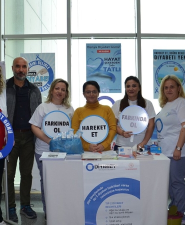 balikesir-ataturk-sehir-hastanesi-nde-dunya-diyabet-gunu-icin-farkindalik-standi-kuruldu-7010