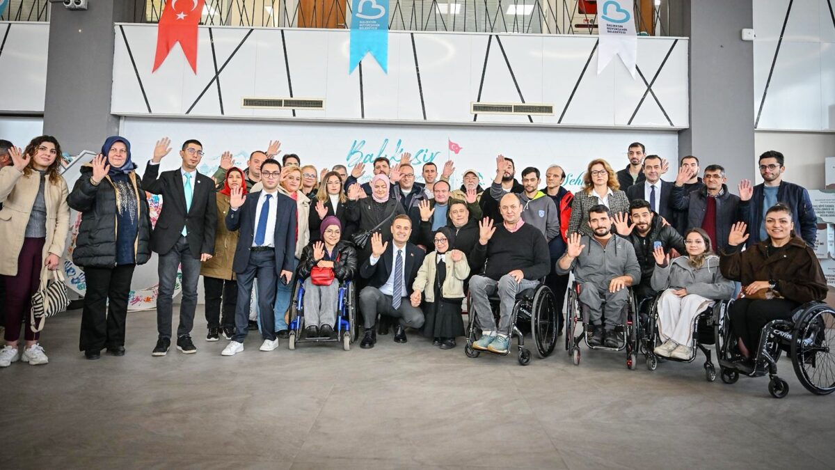 Akın: “Engelliler Günü bir güne sığdırılacak bir gün değil”