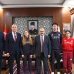 BALIKESİR SPORCULARINDAN VALİLİK ZİYARETİ