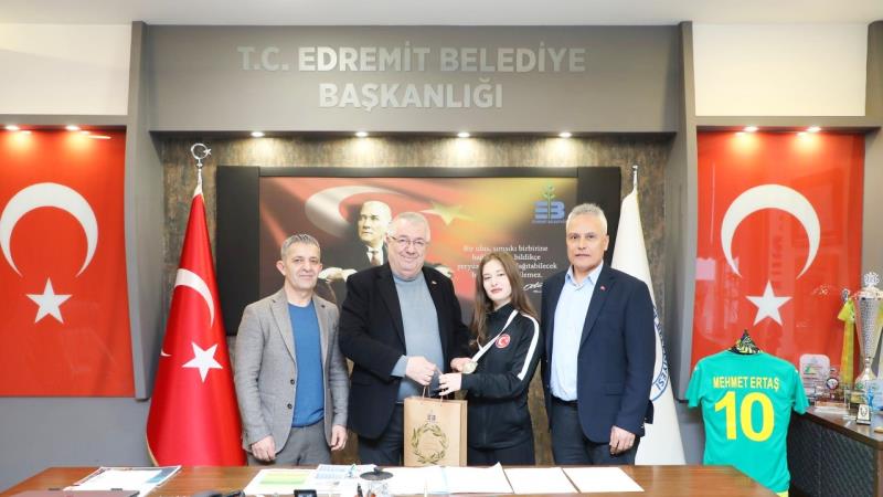 ++ 3 SPOR-ECRİN YİNE ŞAMPİYON-16x9_050