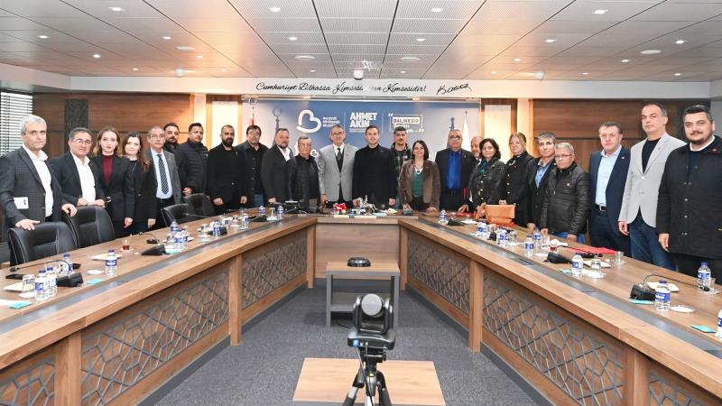 ++ 4 AHMET AKINA DESTEK-16x9_033