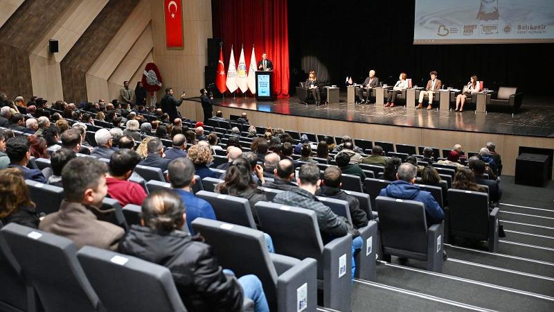 ++ 4 BBB-AKIN SU-16x9_107