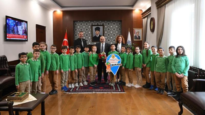 ÇOCUKLAR VALİ ZİYARETİ-16x9_028