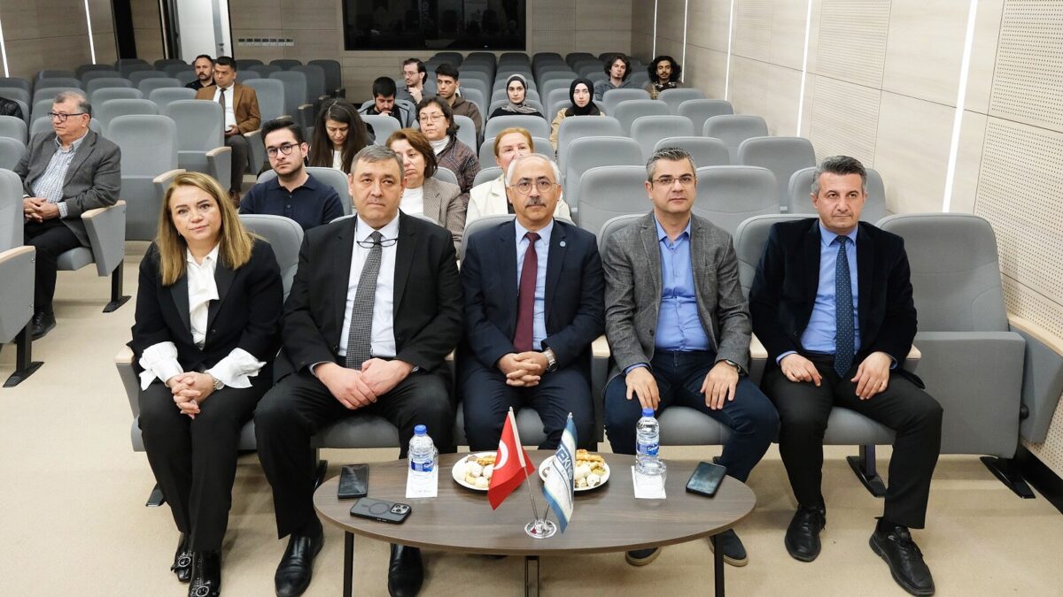 Balıkesir Teknokent Uluslararası Girişimcilik Paneli'nde Turcorn hedefi konuşuldu